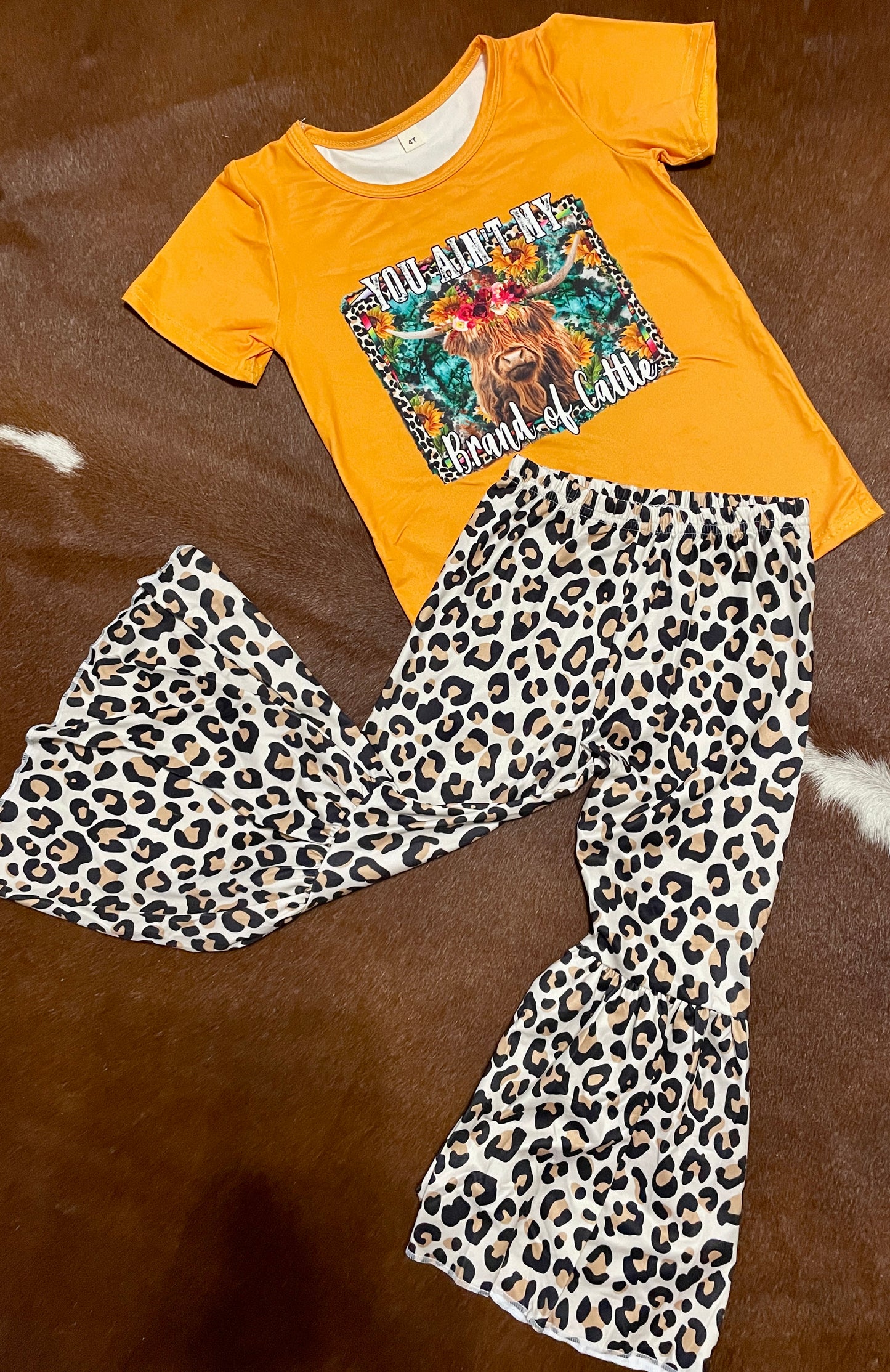 Short sleeve shirt and bottom