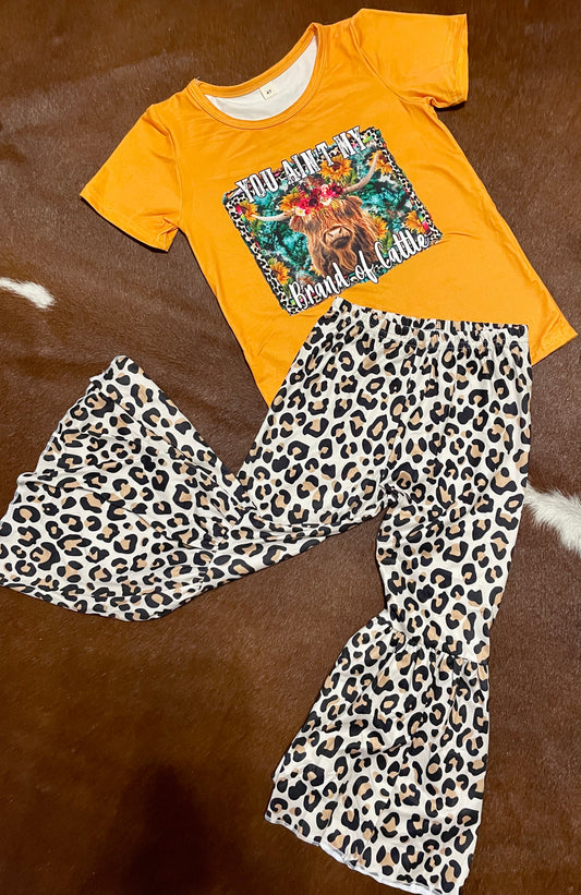 Short sleeve shirt and bottom